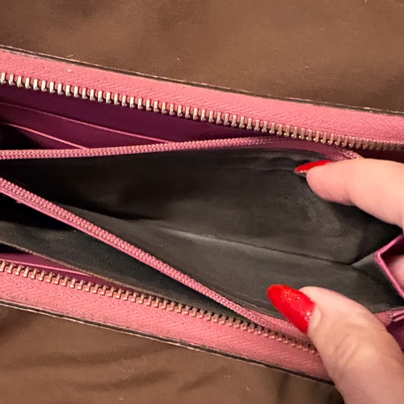 Gucci zip around long wallet - Picture 3 of 6